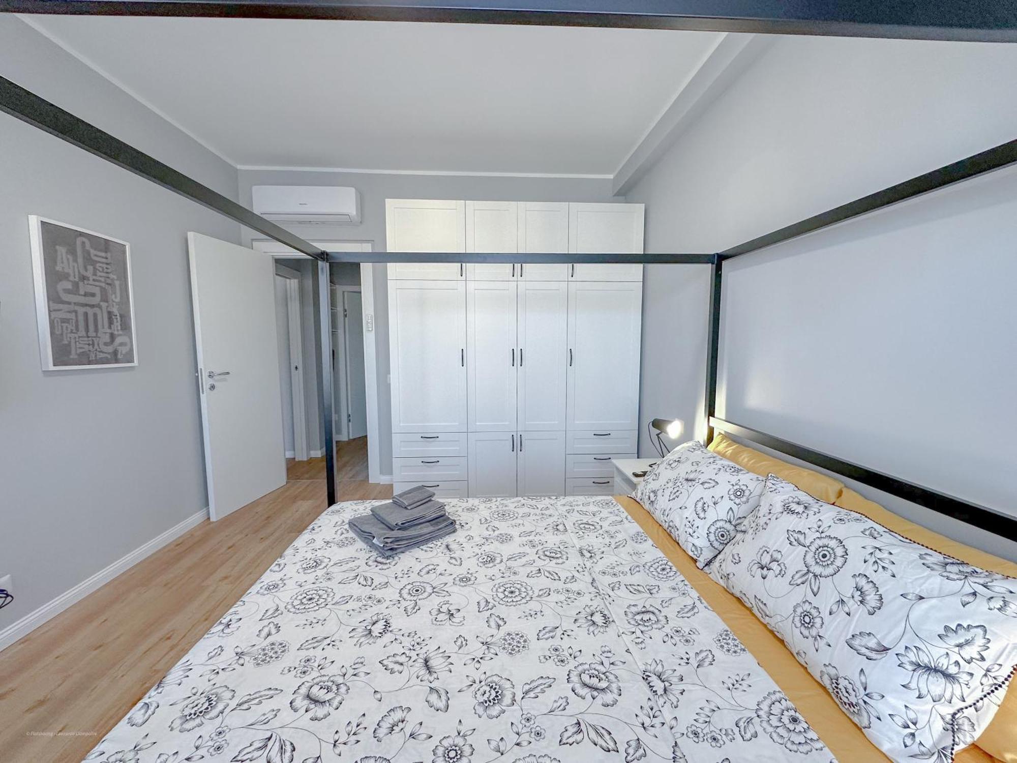 Torre 24 - Luxury Naviglio Suite Milano Esterno foto
